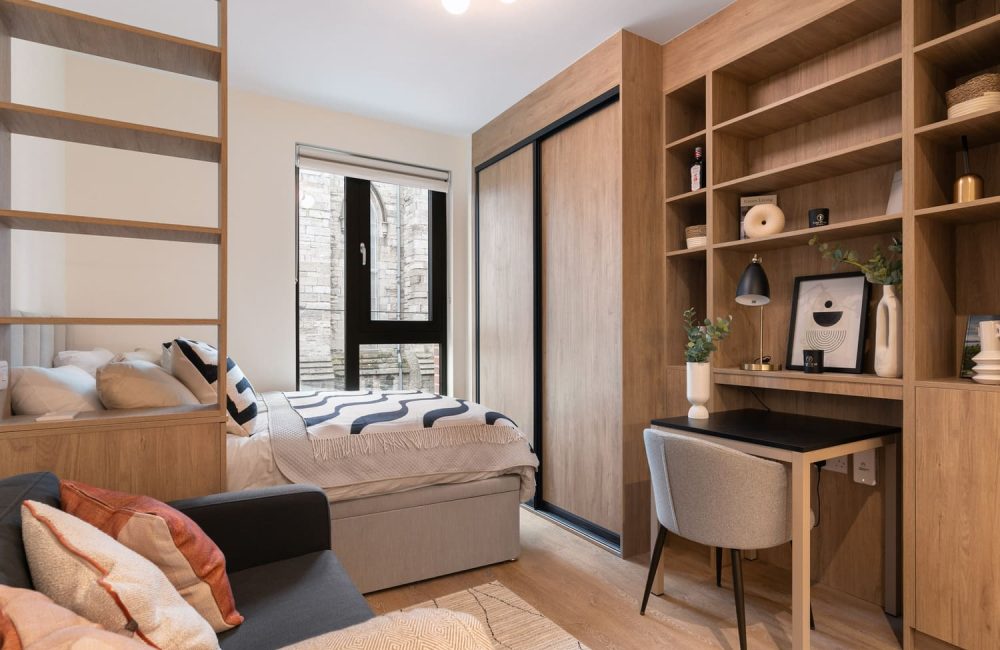 3 - Roomy-5
