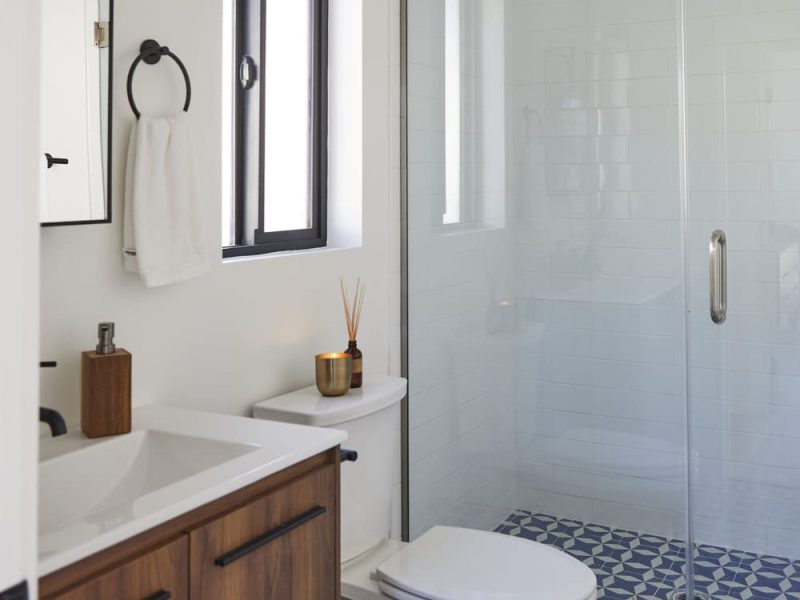 Node Living Los Angeles - Furnished Apartment 914 Everett 3BED - Bathroom-1