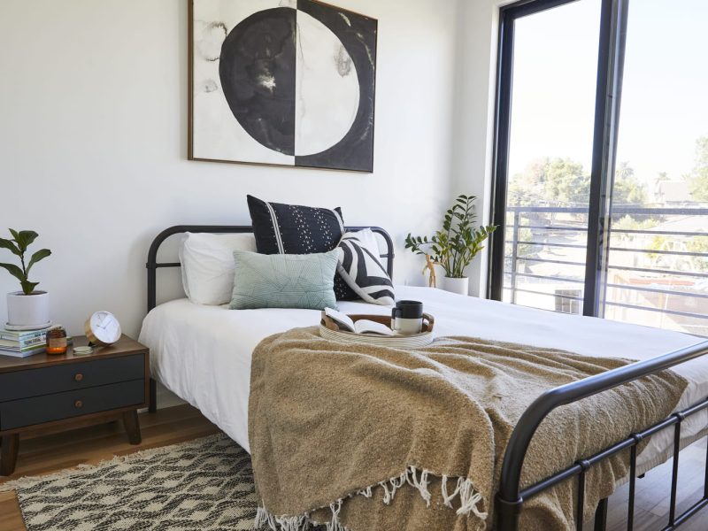 Node Living Los Angeles - Furnished Apartment 914 Everett 3BED - Bedroom